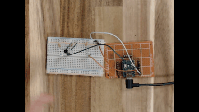 手をかざしたときの反射センサの実験動画